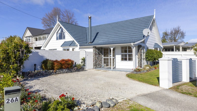 26 Aubrey Crescent, Rainbow Point, Taupo - Carousel 1