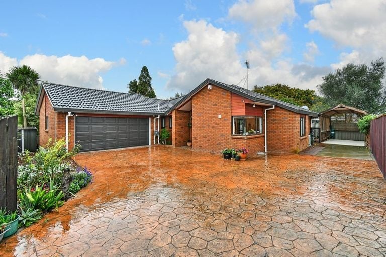 2/27 Queen Street, Papakura - Carousel 1