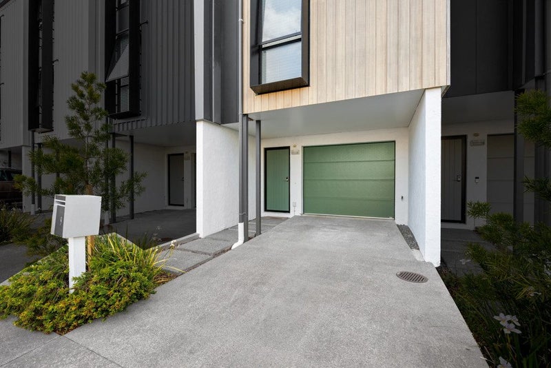 9 Lange Mews, Mount Wellington, Auckland - Carousel 2