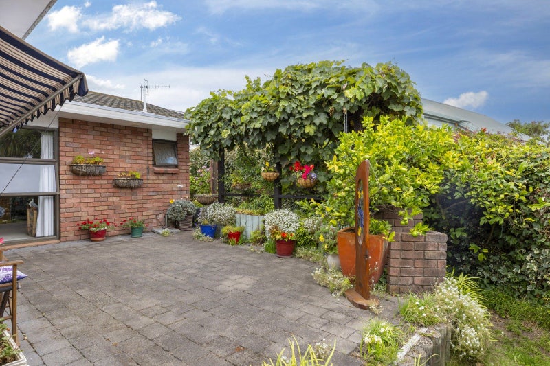 2/67 Ngamotu Road, Hilltop, Taupō - Carousel 2