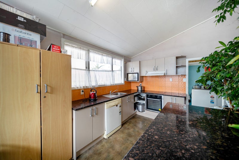 11 Barrack Road, Mount Wellington, Auckland - Carousel 14