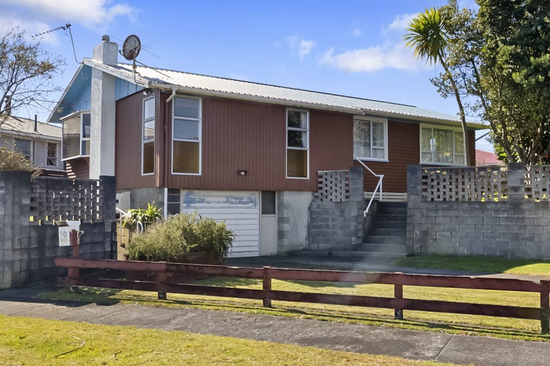 50 Rosendale Avenue, Spotswood, New Plymouth - Carousel 1