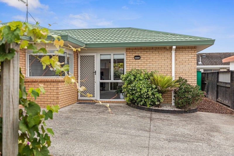 5C Mansels Road, Greerton, Tauranga - Carousel 1
