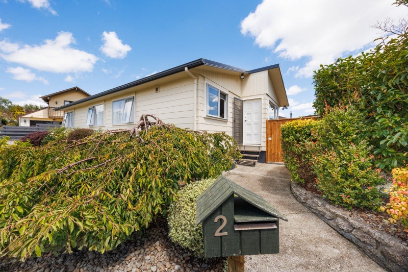 2 Capri Place, Awapuni, Palmerston North - Carousel 29