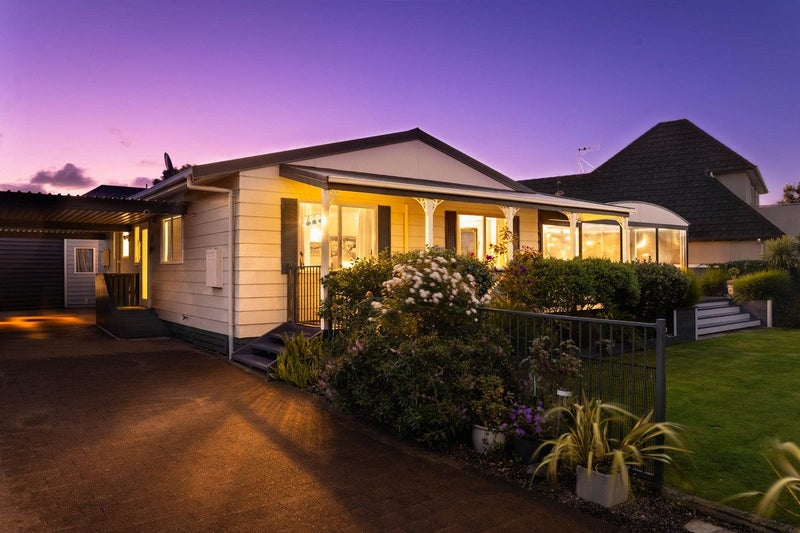 260 Manly Street, Paraparaumu Beach, Paraparaumu - Carousel 1