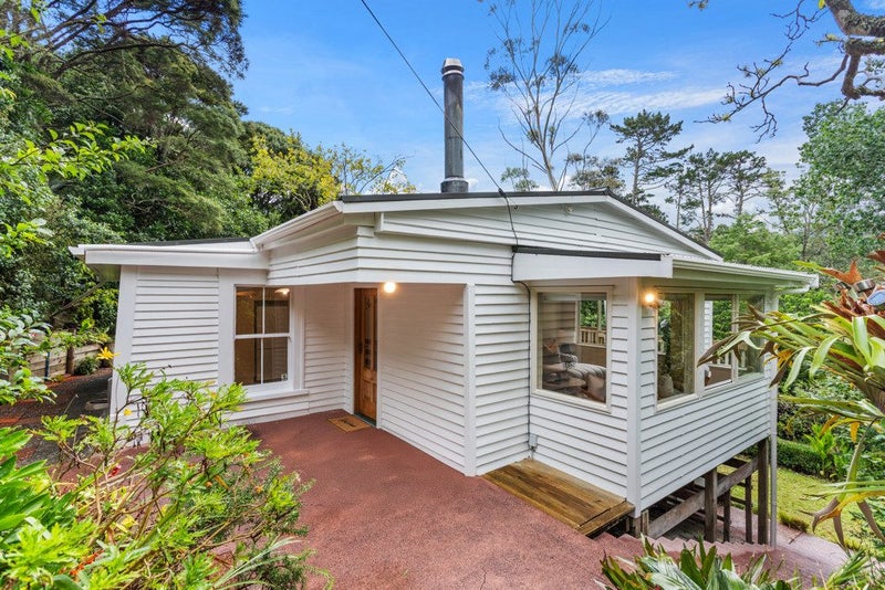 779 West Coast Road, Oratia, Waitakere City, Auckland - Carousel 2