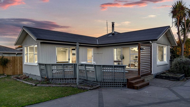 13 HEWLINGS ST, Shirley, Christchurch - Carousel 1