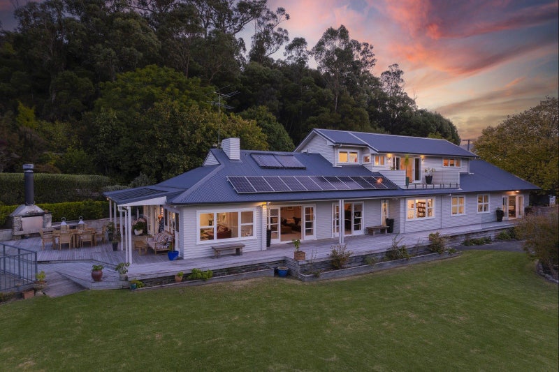 19 Waimata Road, Whataupoko, Gisborne - Carousel 1
