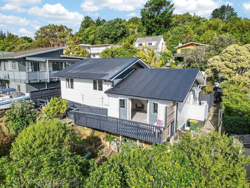 27 Kingsley Street, Stokes Valley, Lower Hutt, Wellington - Carousel 2