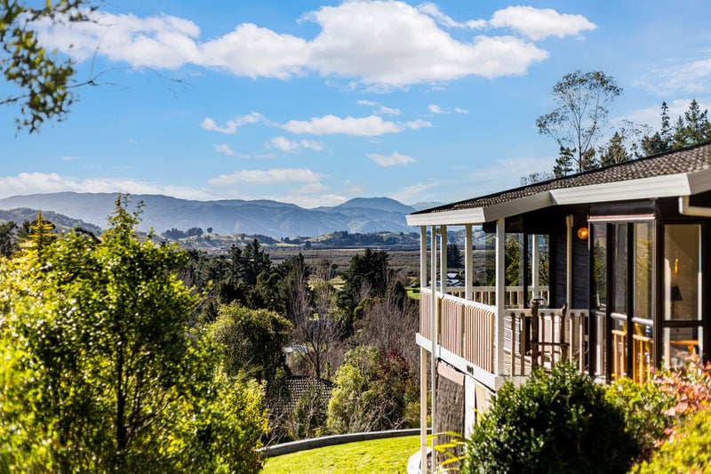 219B Katherine Mansfield Drive, Whitemans Valley - Carousel 2
