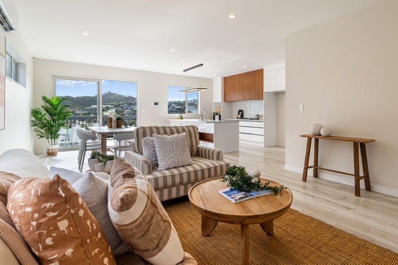 28 Bine Crescent, Orewa, Orewa - Carousel 2