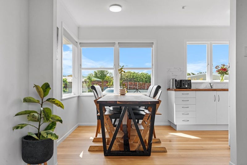 20 Rosalind Street, Deanwell, Hamilton - Carousel 1