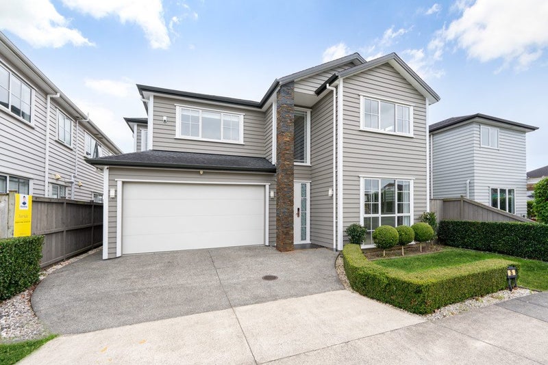 35 Charlestown Drive, Flat Bush, Manukau City, Auckland - Carousel 1