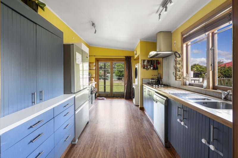 10 Railway Road, Whakatu, Hastings - Carousel 2