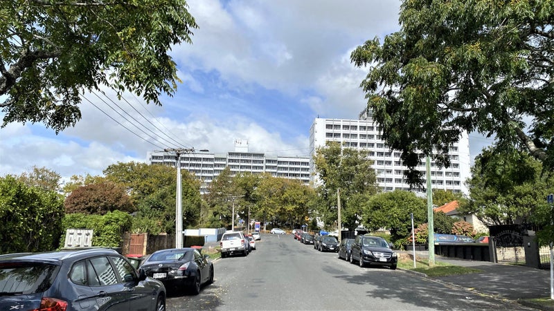 9 Horne Street, Hamilton Central, Hamilton - Carousel 16