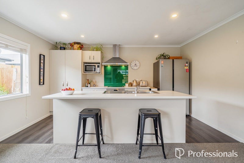 98 Farmer Crescent, Taita, Lower Hutt - Carousel 2