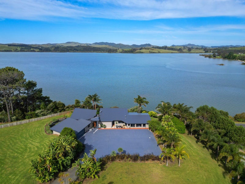 10 Waterfront Drive, Mangonui, Mangōnui - Carousel 31