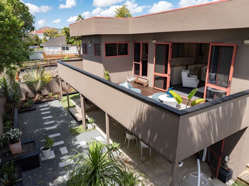13A Cliff View Drive, Green Bay, Auckland - Carousel 46