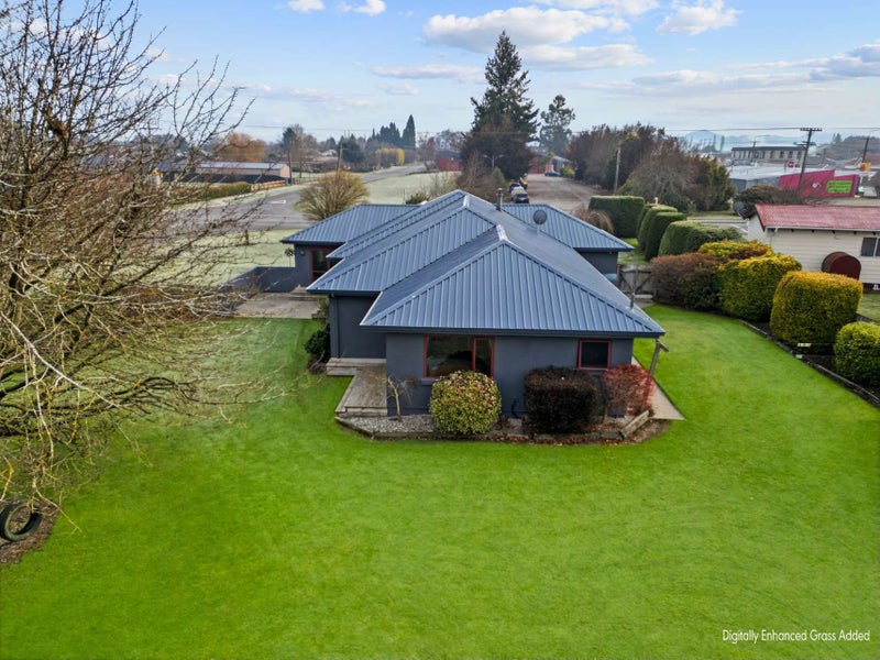 46 York Road, Riversdale, Riversdale - Carousel 1