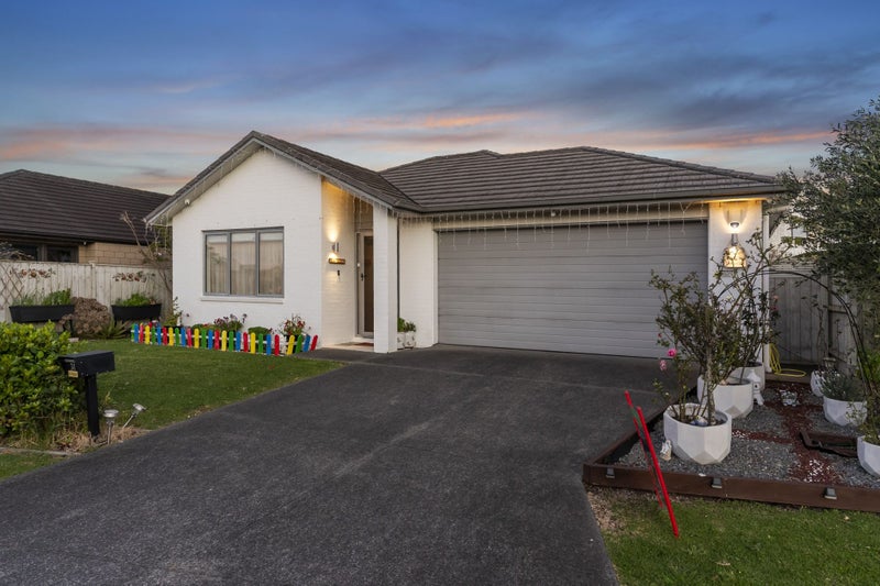 34 Te Napi Drive, Takanini, Auckland - Carousel 1
