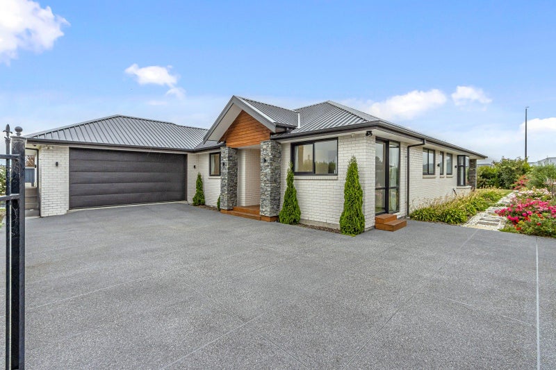 30 Thornborough Drive, Rolleston, Rolleston - Carousel 1
