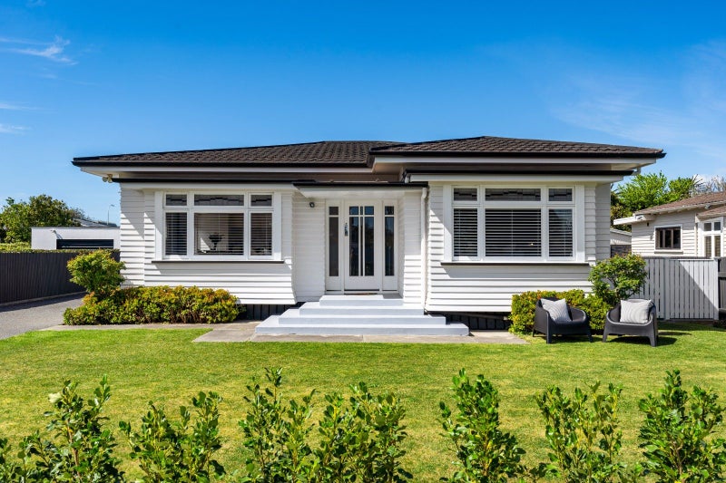 18 Higgins Street, Marewa, Napier - Carousel 1