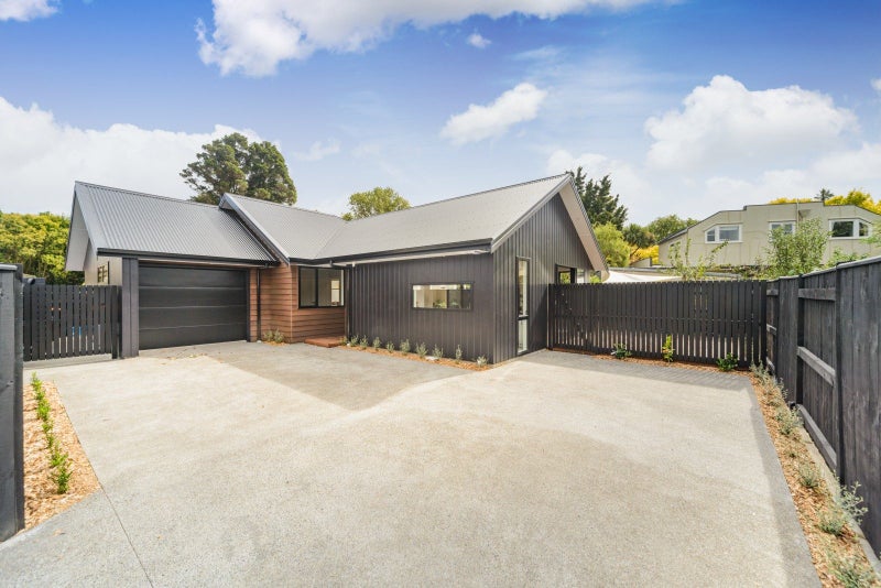 25A Te Awe Awe Street, Hokowhitu, Palmerston North - Carousel 1