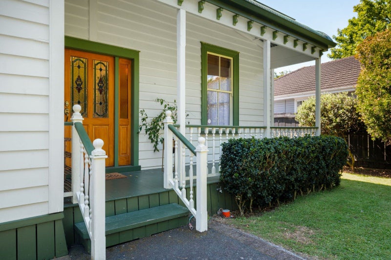 93 Brookfield Street, Hamilton East, Hamilton - Carousel 2