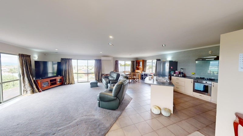 24 Lydia Place, Kelvin Grove, Palmerston North, Manawatu / Whanganui - Carousel 2