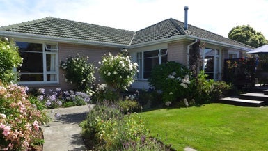 24 Steadman Road, Broomfield, Christchurch - Carousel 1