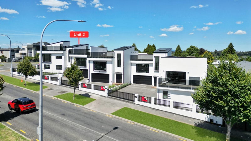 2/1 Palmerston Street, Hamilton Central, Hamilton - Carousel 2