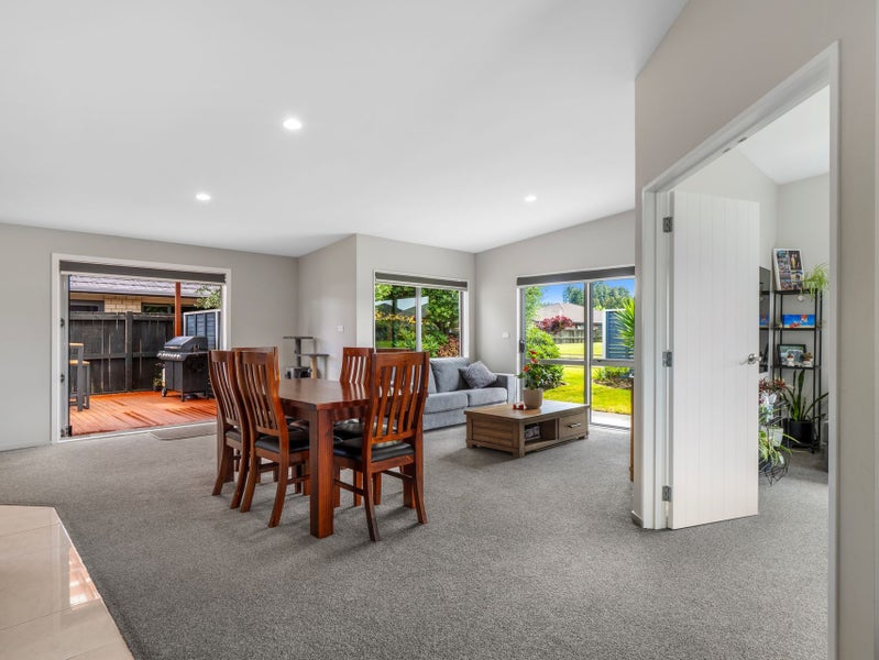 4 Carroll Place, Owhata, Rotorua - Carousel 2