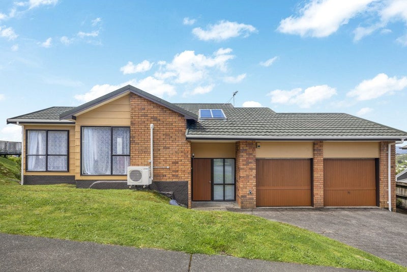 28 Mclintock Street, Johnsonville, Wellington - Carousel 1