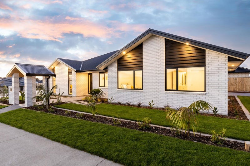 255 Parklands Avenue, Bell Block, New Plymouth - Carousel 1