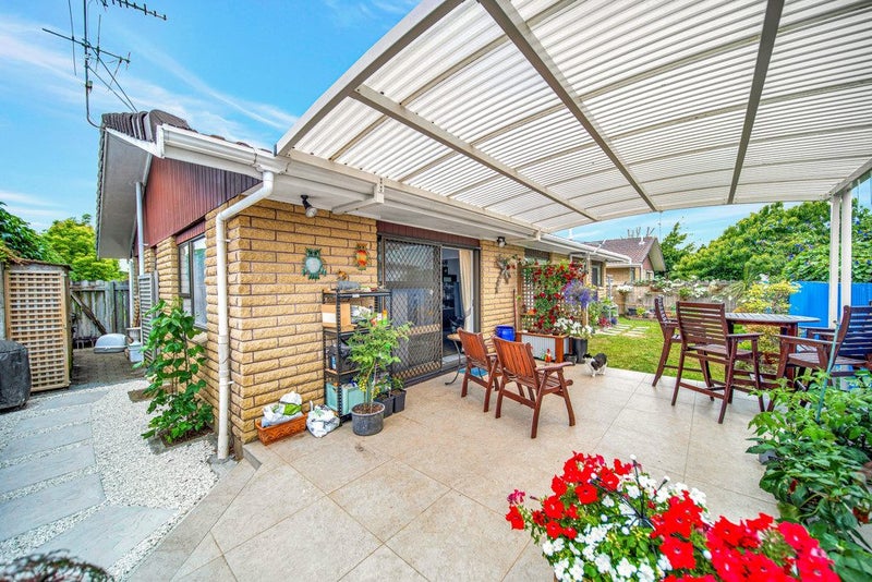 2/11 Reeves Avenue, Papatoetoe, Auckland - Carousel 2