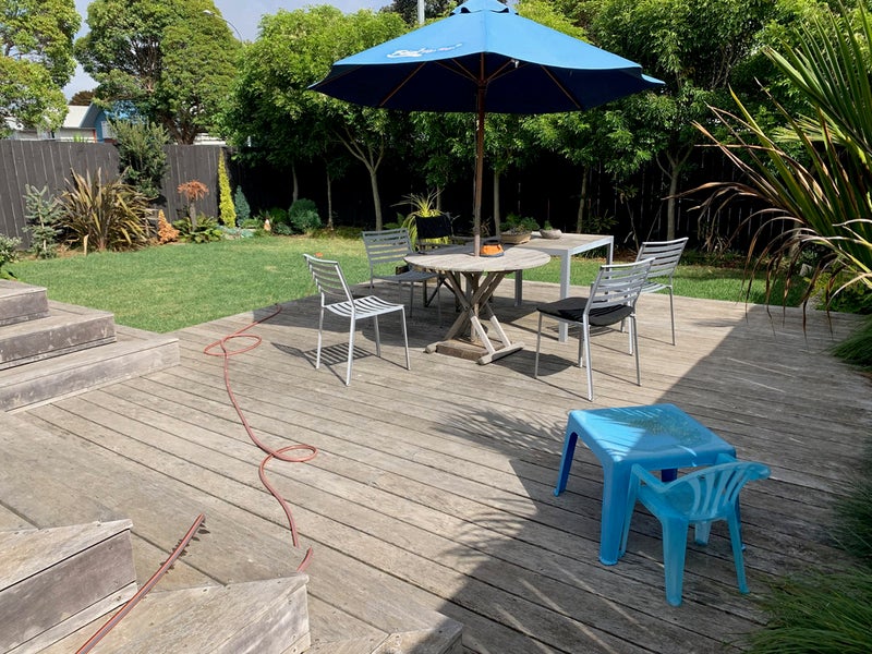 Property Valuation for 210 Pilkington Road, Point England, Auckland