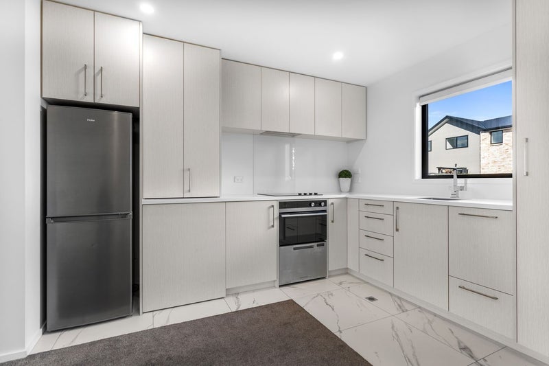 11/4 Riccarton Road, Riccarton, Christchurch - Carousel 2
