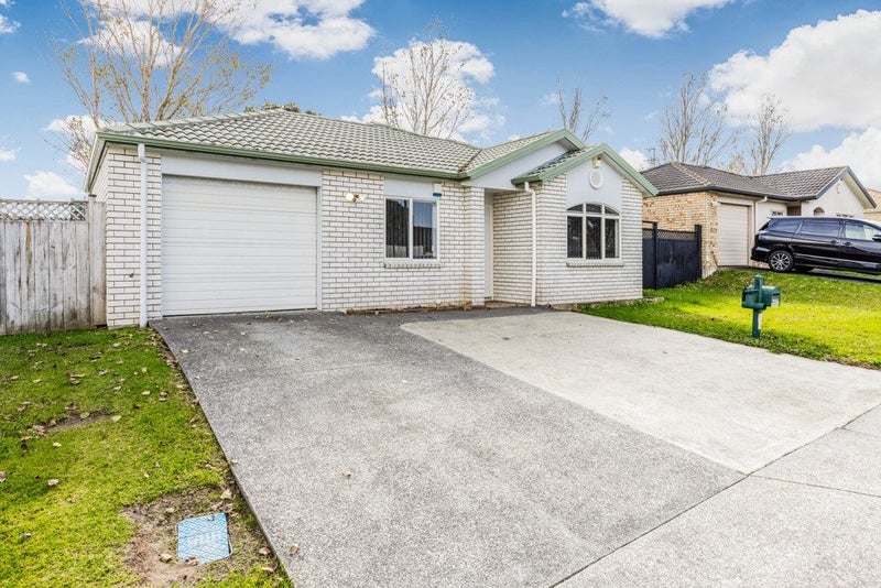 9 Ashmere Lane, Weymouth, Auckland - Carousel 2