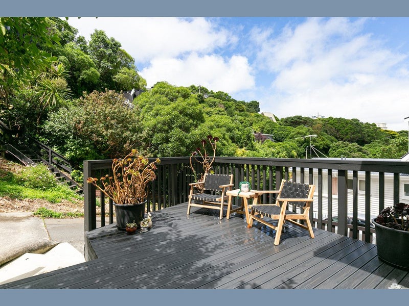 2/39 Onslow Road, Khandallah, Wellington - Carousel 2