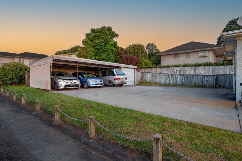 2/9 View Road, Papakura - Carousel 25