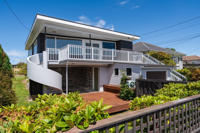 16 Ethel Street, Wakari, Dunedin - Carousel 1