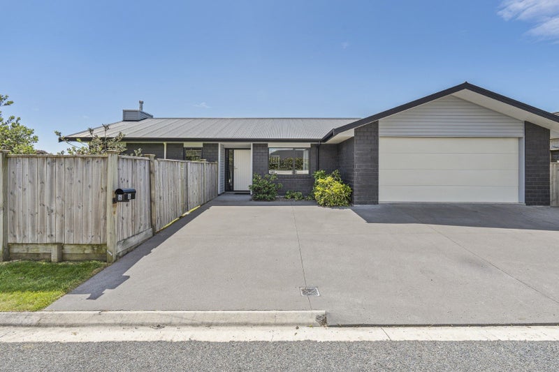 6 Terli Way, Glen Avon, New Plymouth - Carousel 1