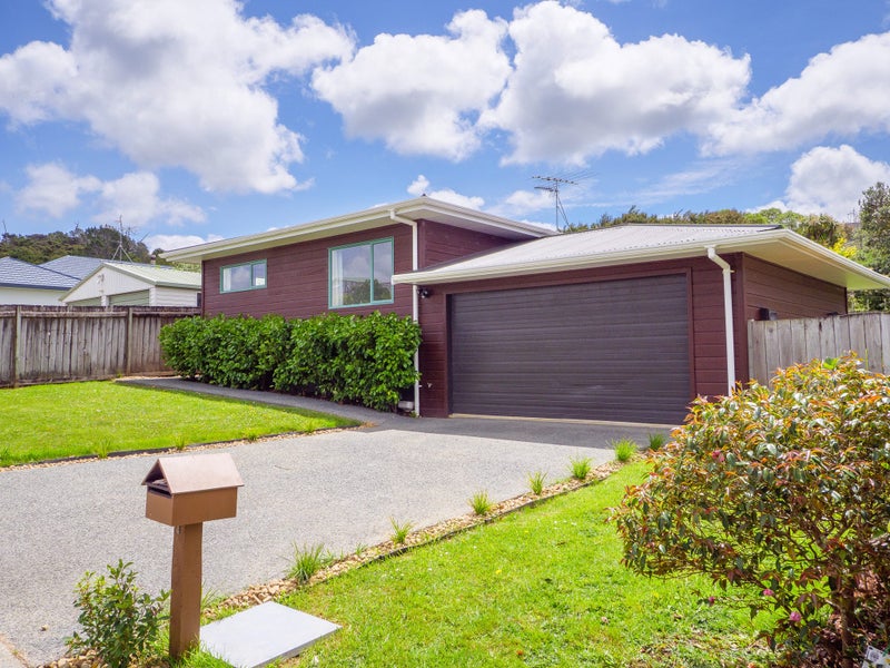 21 Robinia Place, Snells Beach, Snells Beach - Carousel 1