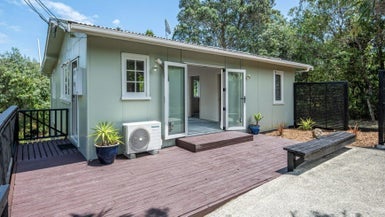 28 Eden Terrace, Onetangi, Waiheke Island - Carousel 1