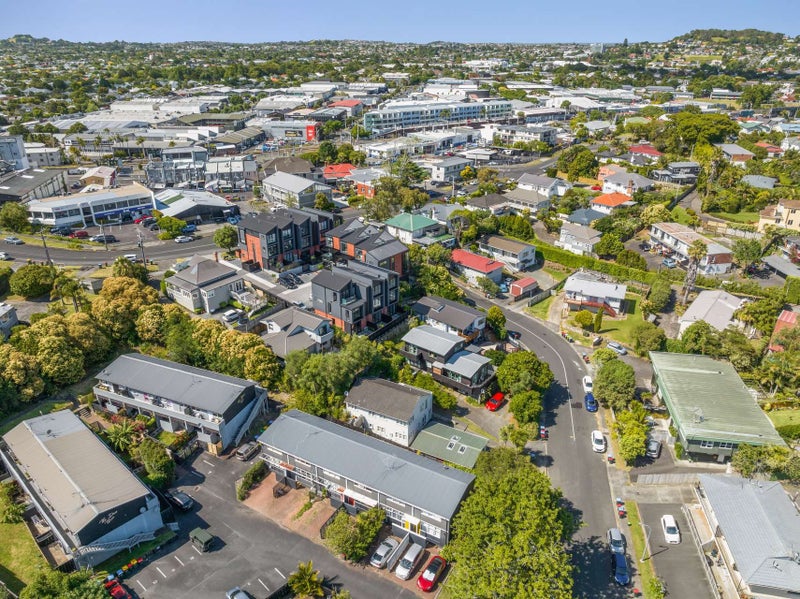 6/7 Don Croot Street, Western Springs, Auckland - Carousel 18