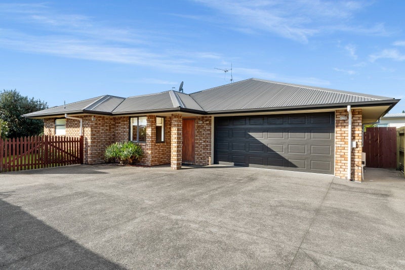 20B Victoria Avenue, Whakatane - Carousel 1