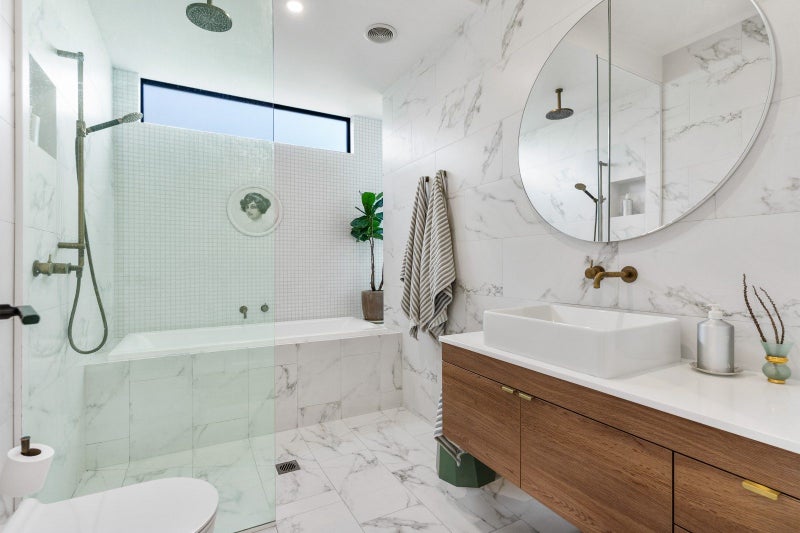 1/14 Colonial Road, Birkenhead, Auckland - Carousel 2