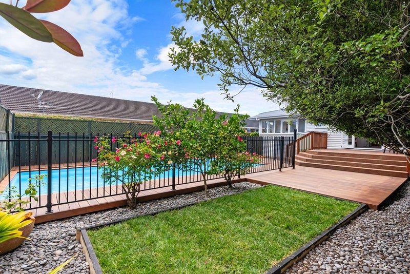 16 Tawa Road, Onehunga, Auckland - Carousel 2