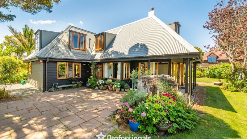 106 Epuni Street, Epuni, Lower Hutt - Carousel 1