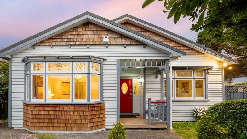 284 Waiwhetu Road, Fairfield, Lower Hutt - Carousel 1